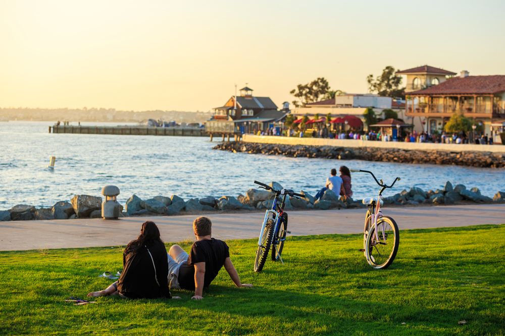 couple enjoying sunset in san diego
