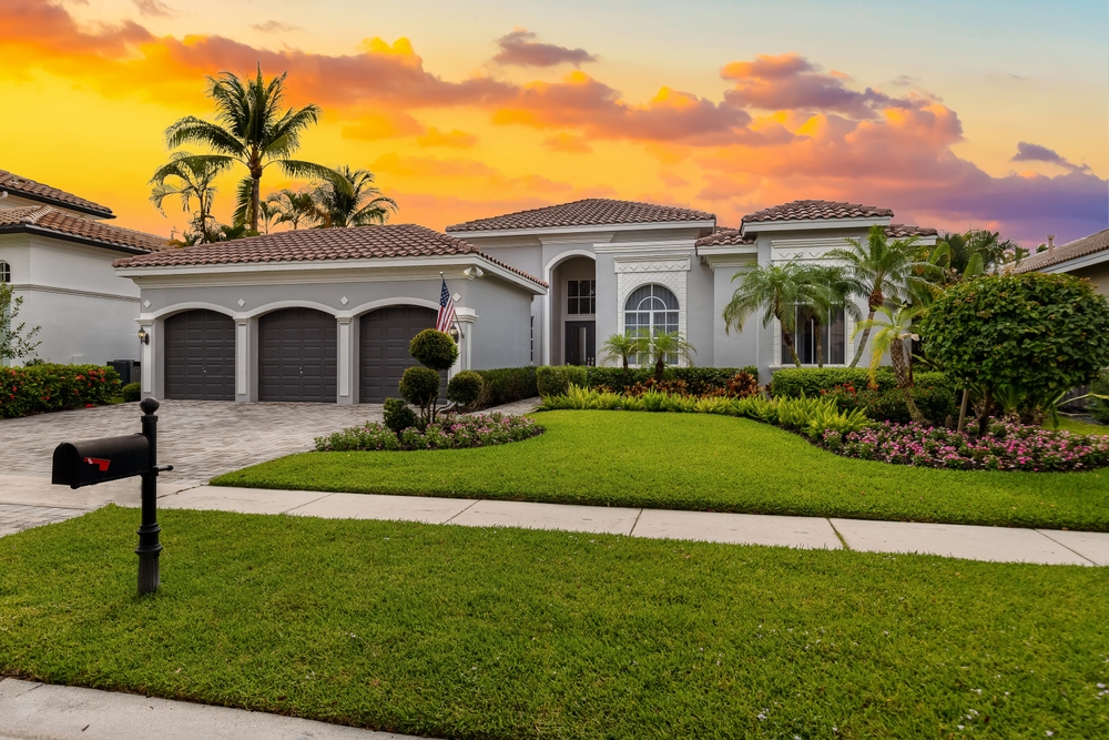 house in florida at sunset