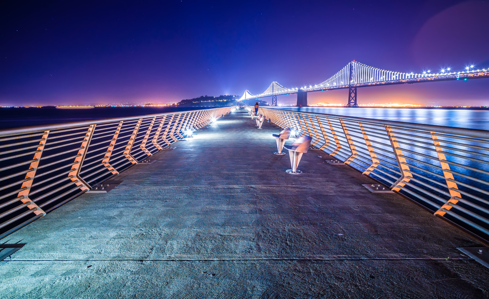 oakland bay bridge at night