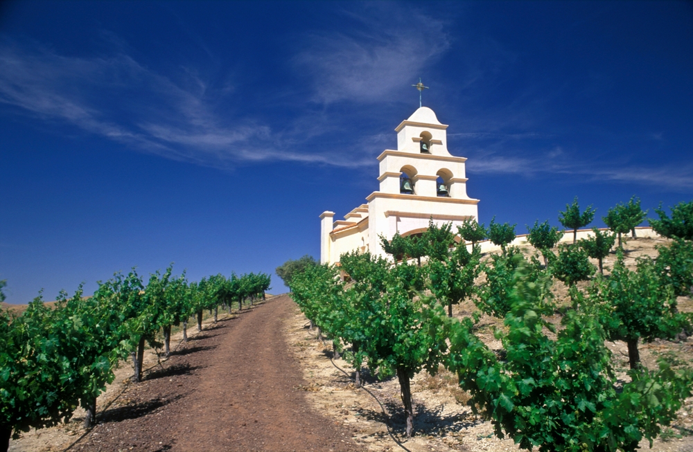 paso robles vineyard and church
